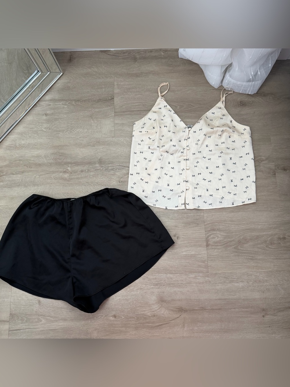 Abercrombie and Fitch Bow Cream and Black Sleep Set